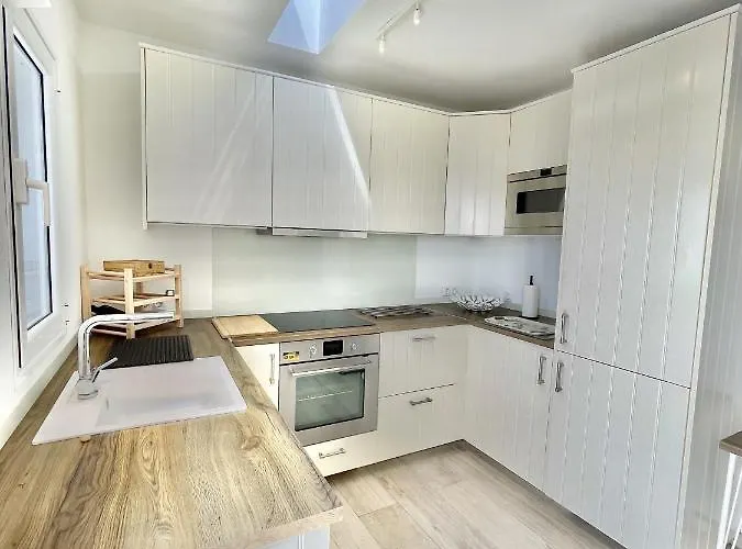 Holiday home Casahost Townhouse Lise