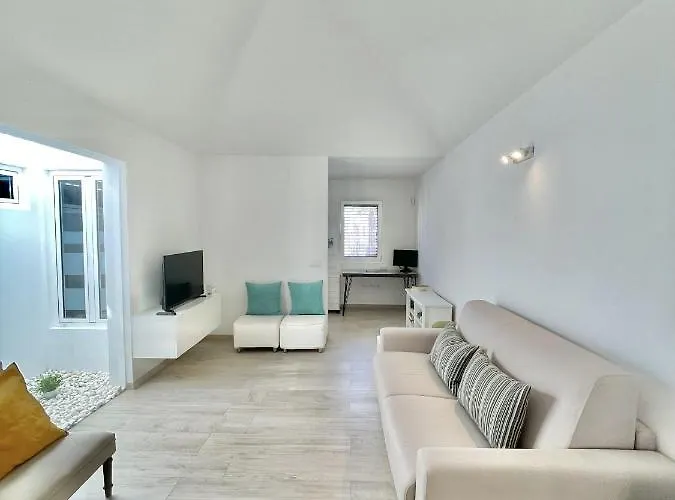 Holiday home Casahost Townhouse Lise