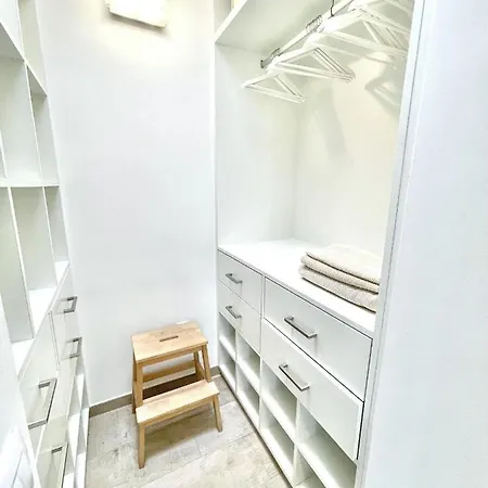 Casahost Townhouse Lise